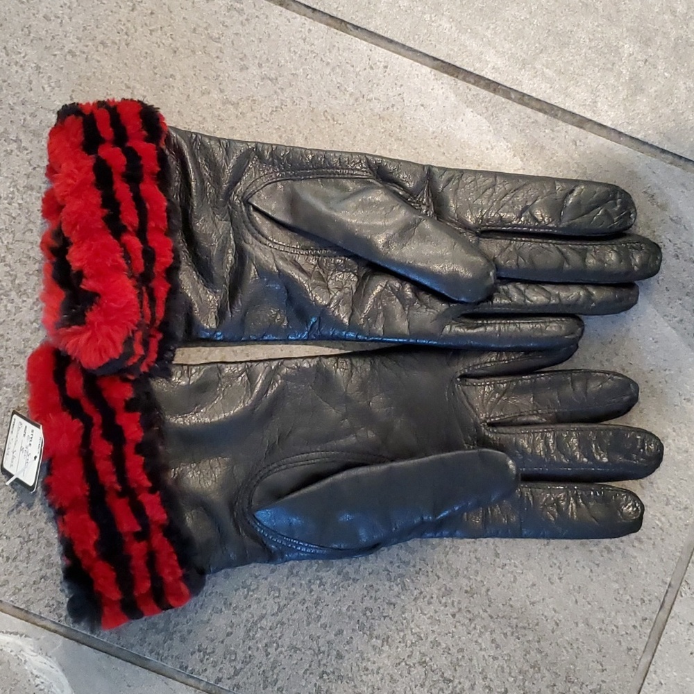 BEAVER/LEATHER GLOVES